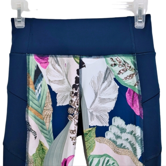 Athleta Oasis Contender Tropical Leaf 7/8  Length Pocket Legging Women's Size XS - Picture 6 of 11